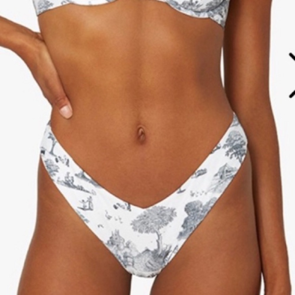 ISO weworewhat toile Delilah bottoms